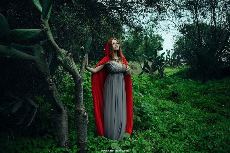 red, woman, model, cloak, girl, fairy, magic, magical, wonderful, foresl, beauty, beautiful, nature Red cloak фото превью