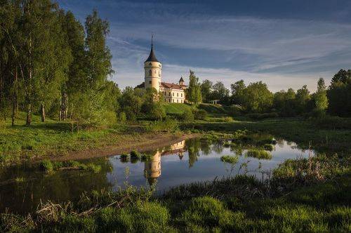 БИП в отражении Мариентальского пруда.