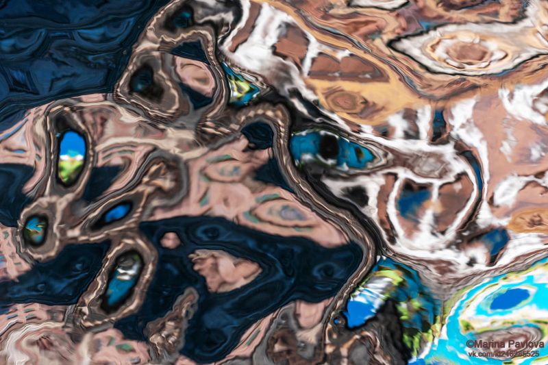 абстракция, акваабстракция, акваграфика,  отражение на воде, городские отражения, парейдолия, канал грибоедова, санкт-петербург, петербургские акварели Кошмарный сон пессимиста фото превью