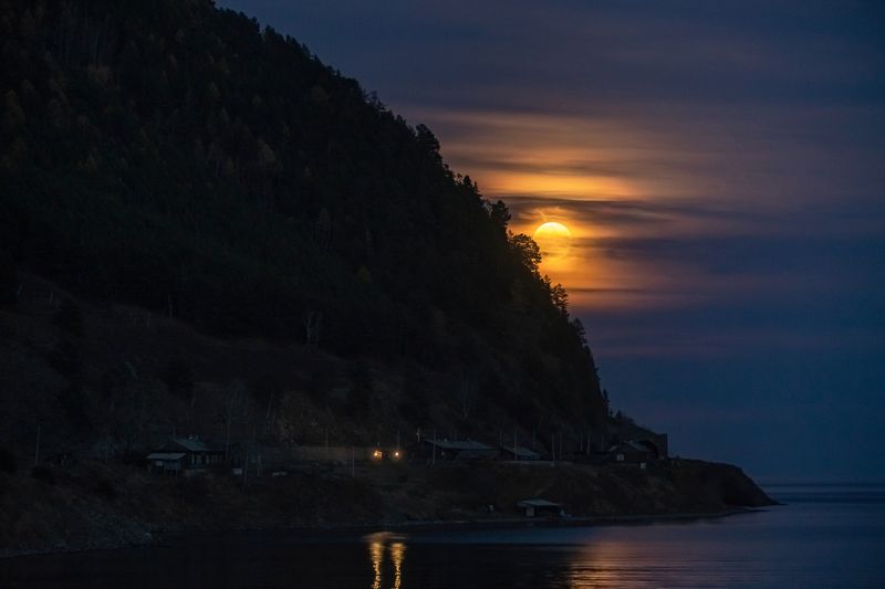байкал, кбжд, кругобайкалка, ноябрь луна Восход Луны над КБЖД фото превью