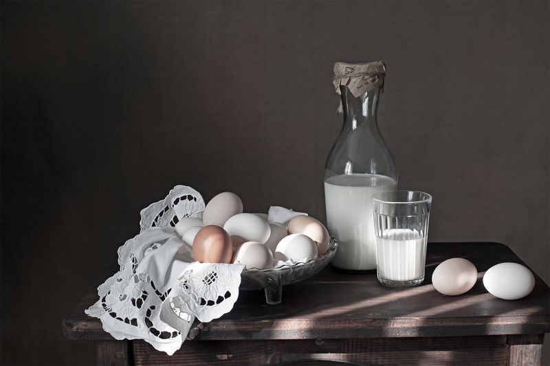 миламиронова, фотонатюрморт, натюрмортсоснедью, продукты, пища, яйцо, молоко, бутыль, стакан, ришелье, память С маминой салфеткой... фото превью