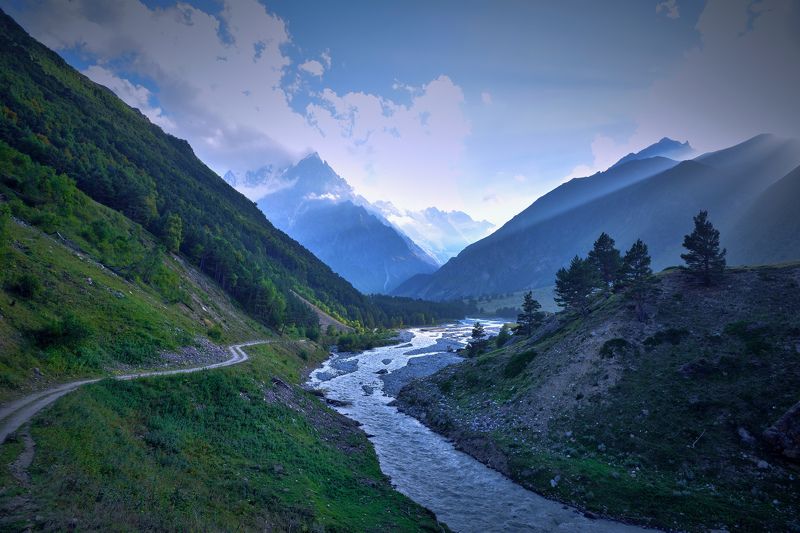 кабардино-балкария, ущелье, закат, верхний чегем, река, гора, Ущелье Гара-Ауз. На закате дня фото превью