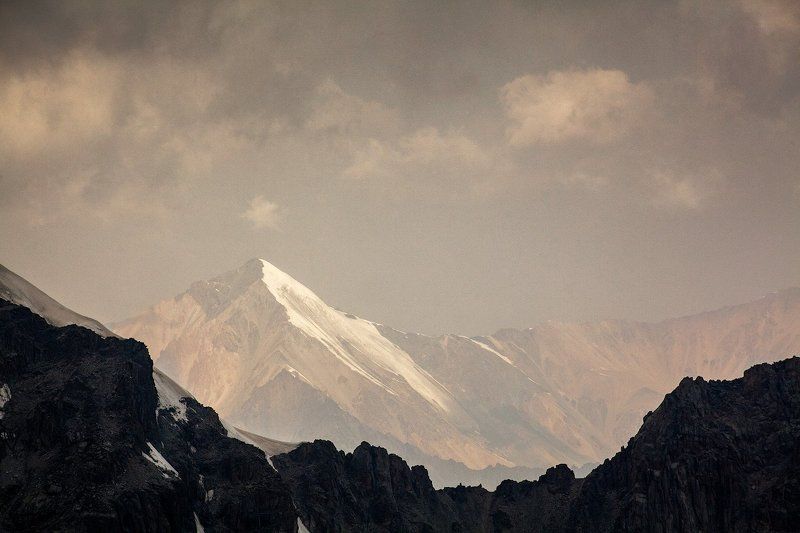 Тянь-Шань, Ала-Арча, Киргизия, Киргизстан, горы, пик, вершина, небо Вершина фото превью