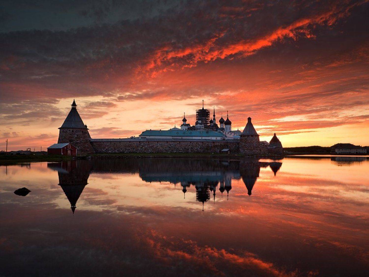 Закат, Отражение, Святое озеро, Соловецкий монастырь, Соловки, Сергей Новожилов