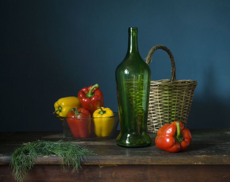 Натюрморт с перцем. фото превью