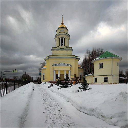 по подмосковью...