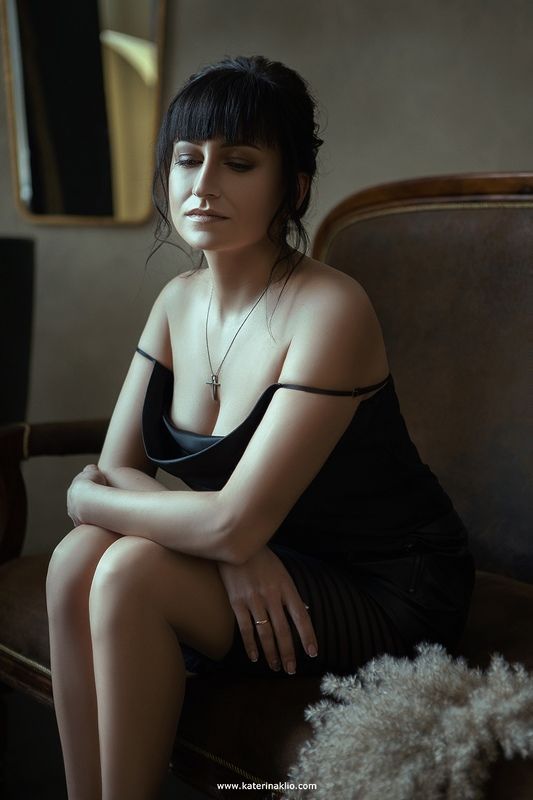 woman, dark, studio, beauty, beautiful, portrait, charm, lady, felinity, female, model Woman  фото превью