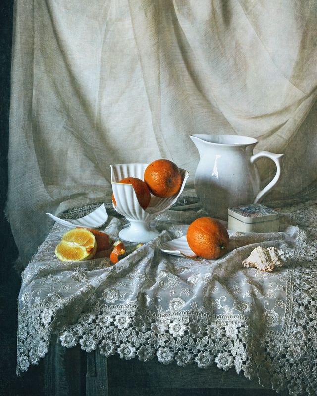 Oranges and Broken Vase фото превью