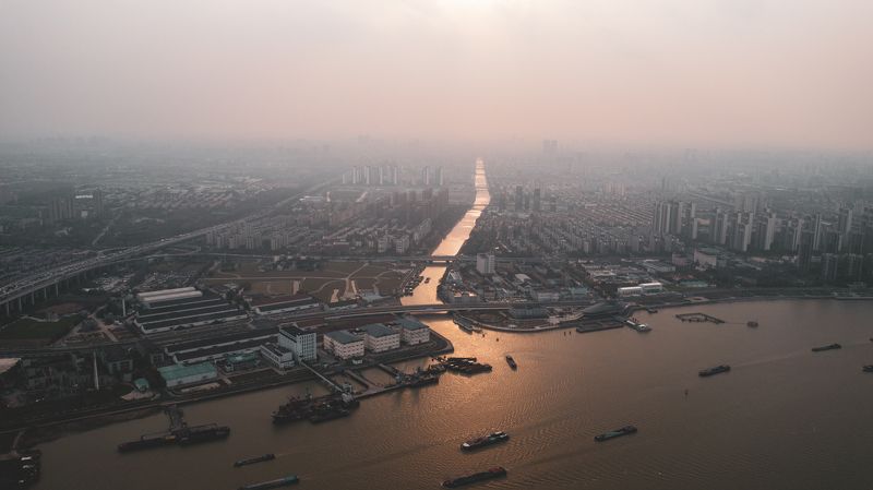 aircraft, airfield, airfoil, airplane, airport, beach, bridge, china, clouds, coast, device, drone, jet, landscape, missile, mountain, ocean, outdoors, river, rocket, sand, scenic, sea, shanghai, ship, sky, snow, sun, sunrise, sunset, tourism, travel, wat Breathtaking View of Shanghai\'s Veins фото превью