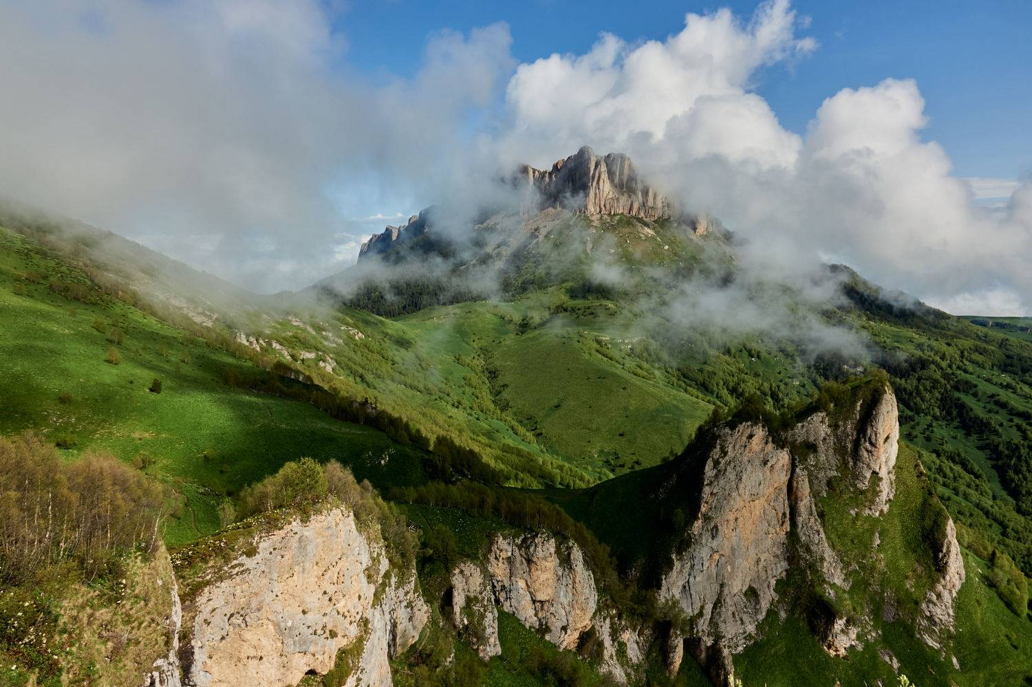 большой тхач, адыгея, кавказ, облака, скалы, Шишкалов Константин