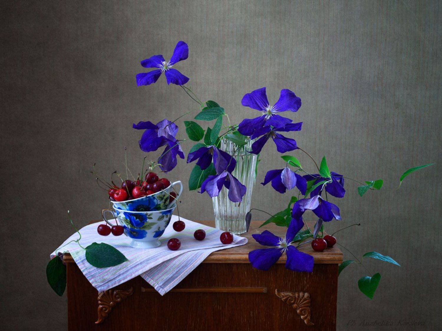 , Анжелика Королева