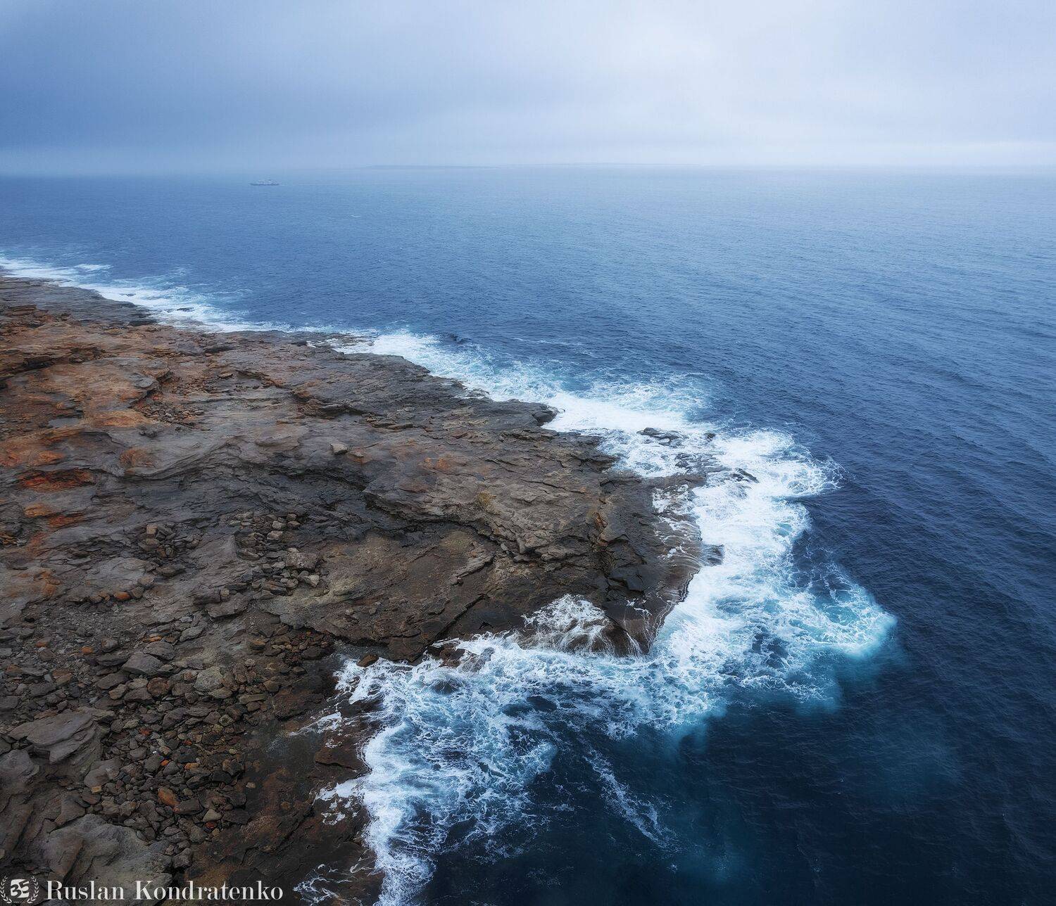 кольский полуостров, полуостров рыбачий, берег рыжих камней, скалы, баренцево море, океан, аэрофото, аэрофотография, Кондратенко Руслан