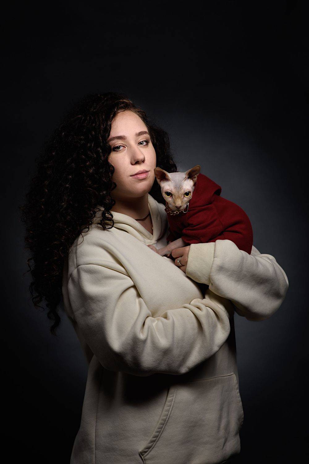 портрет, женский портрет, студийный портрет, кот, сфинкс, Булычев Анатолий