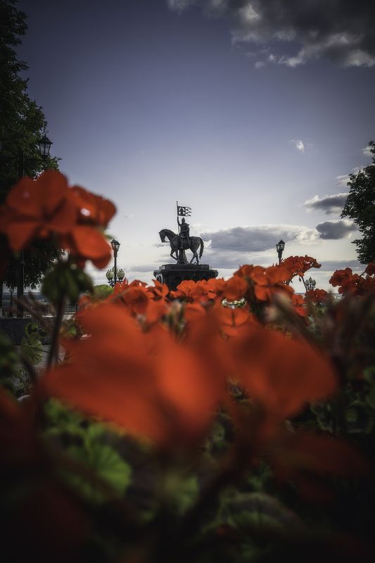 Памятник Владимиру фото превью