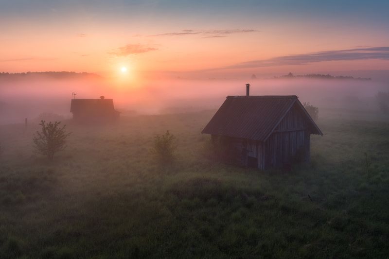 Рассвет Утро Лето Солнце  Туман деревня			 					 			, 		 				 , Там где нас нет фото превью