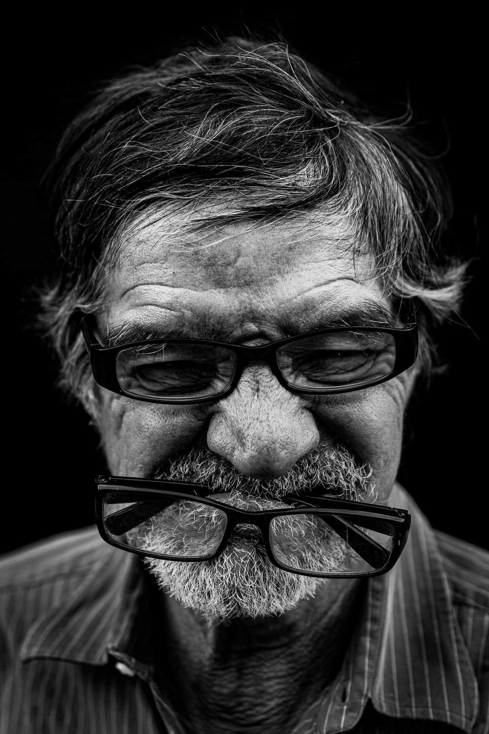 portrait, portraits, male portrait, retrato, retratos, bastian cifuentes araya, periodistafurioso, black and white, black & white, blanco y negro, human, homeless, situacion de calle, in-visibles, invisibles,, Basti&aacute;n Cifuentes Araya