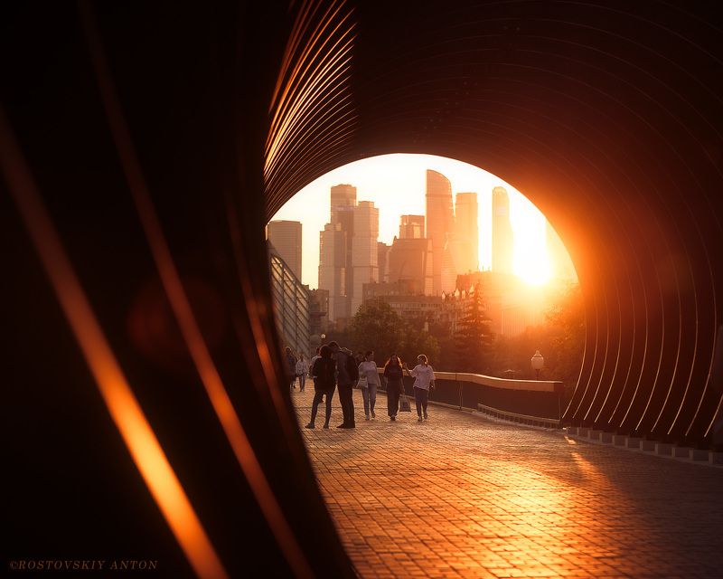 город, Москва, закат, улица, солнце На закате (фотограф в Москве) фото превью
