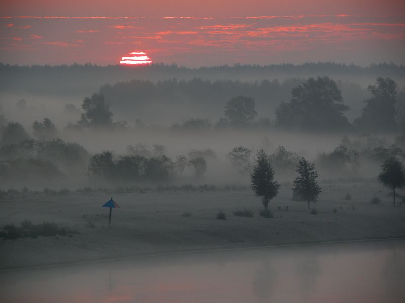 Утренний пляж фото превью