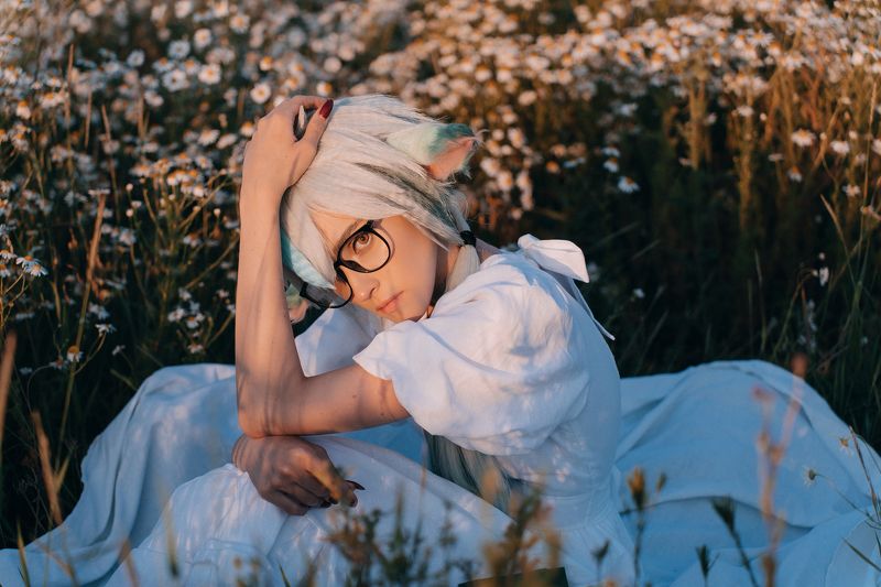 сахароза, девушка, ромашки, поле, природа, косплей Сахароза из Genshin Impact фото превью