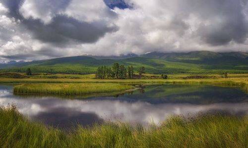 Облачное утро на Джангысколь