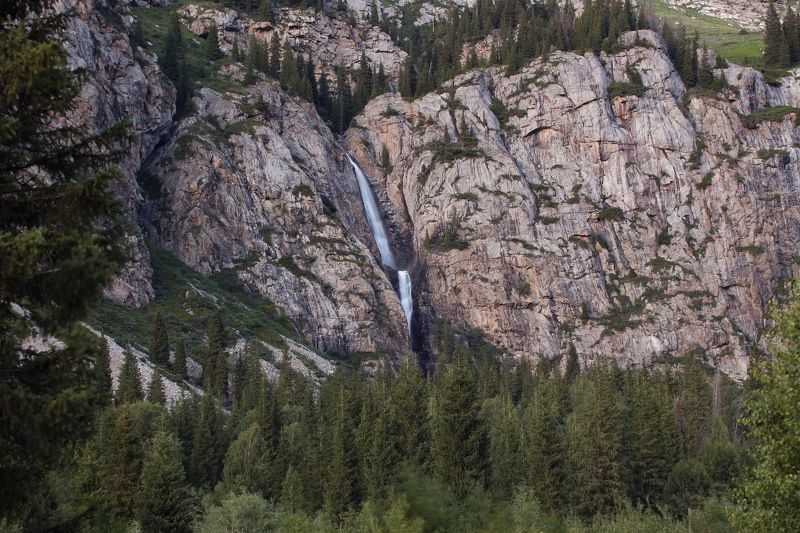 бурхан-булак  — самый высокий водопад казахстана Бурхан-Булак фото превью