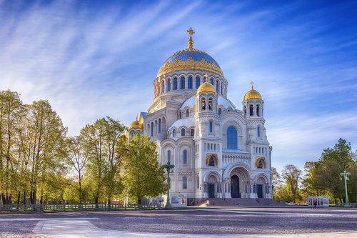 По Кронштадту