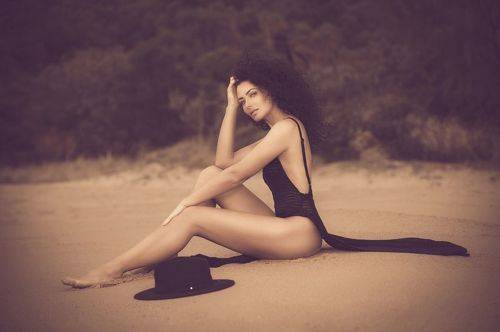 Tropical Elegance at the Ellis Beach