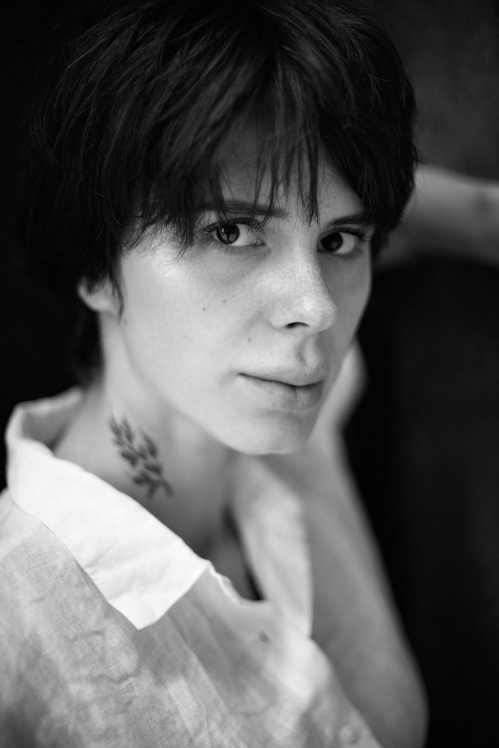 портрет, портретная фотография, женский портрет, естественный свет, фотосессия, чб, девушка, естественность, Кармаков Матвей