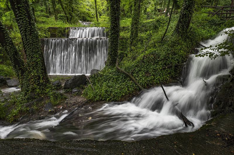 Водопады реки Аспропотамос (белая река) , Греция фото превью