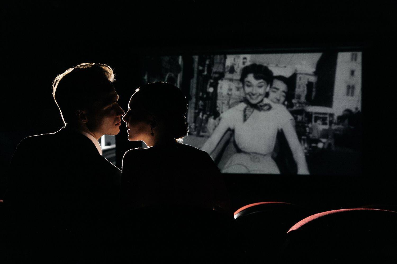 lovestory, влюбленные, фотосессия в кинотеатре, Элина Ларченкова