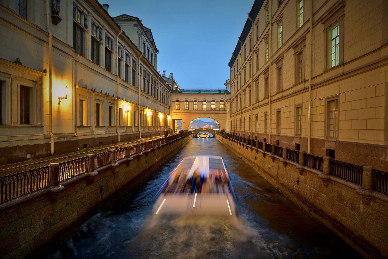 санкт-петербург, канал, эрмитаж, катер, движение,, Байдуков Александр