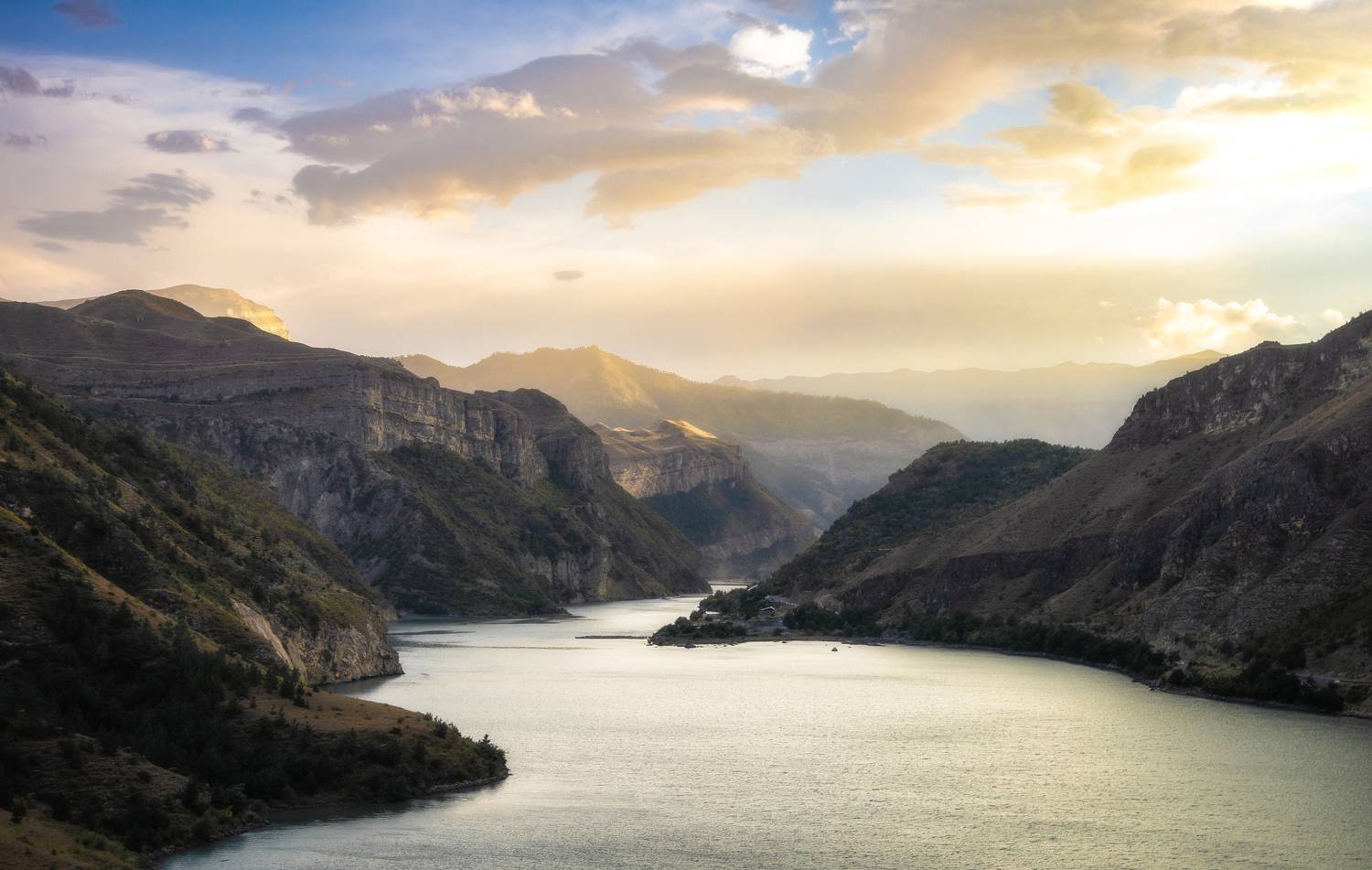 , Антон Литвин