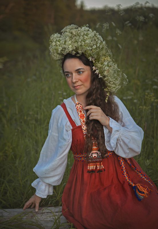 река девушка красота любовь природа искусство фотография покой радость лодка облака вода небо Иван Купала . Анна. фото превью