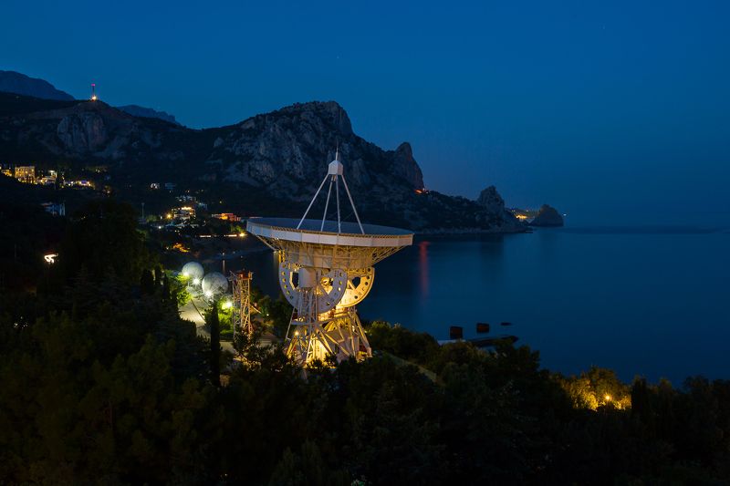 кацивели, крым, ялта, алупка, симеиз, черное море, голубой залив, радиотелескоп рт-22, гора кошка Кацивели фото превью