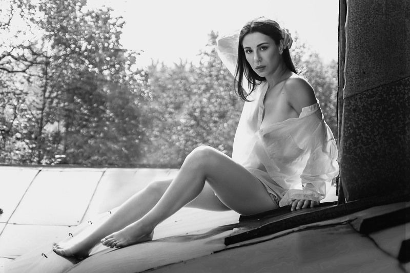 портрет, женский портрет, женская красота, девушка, чб, чернобелое, гламур, модель, model, glamur, portrait, bw, black and white Летнее настроение фото превью