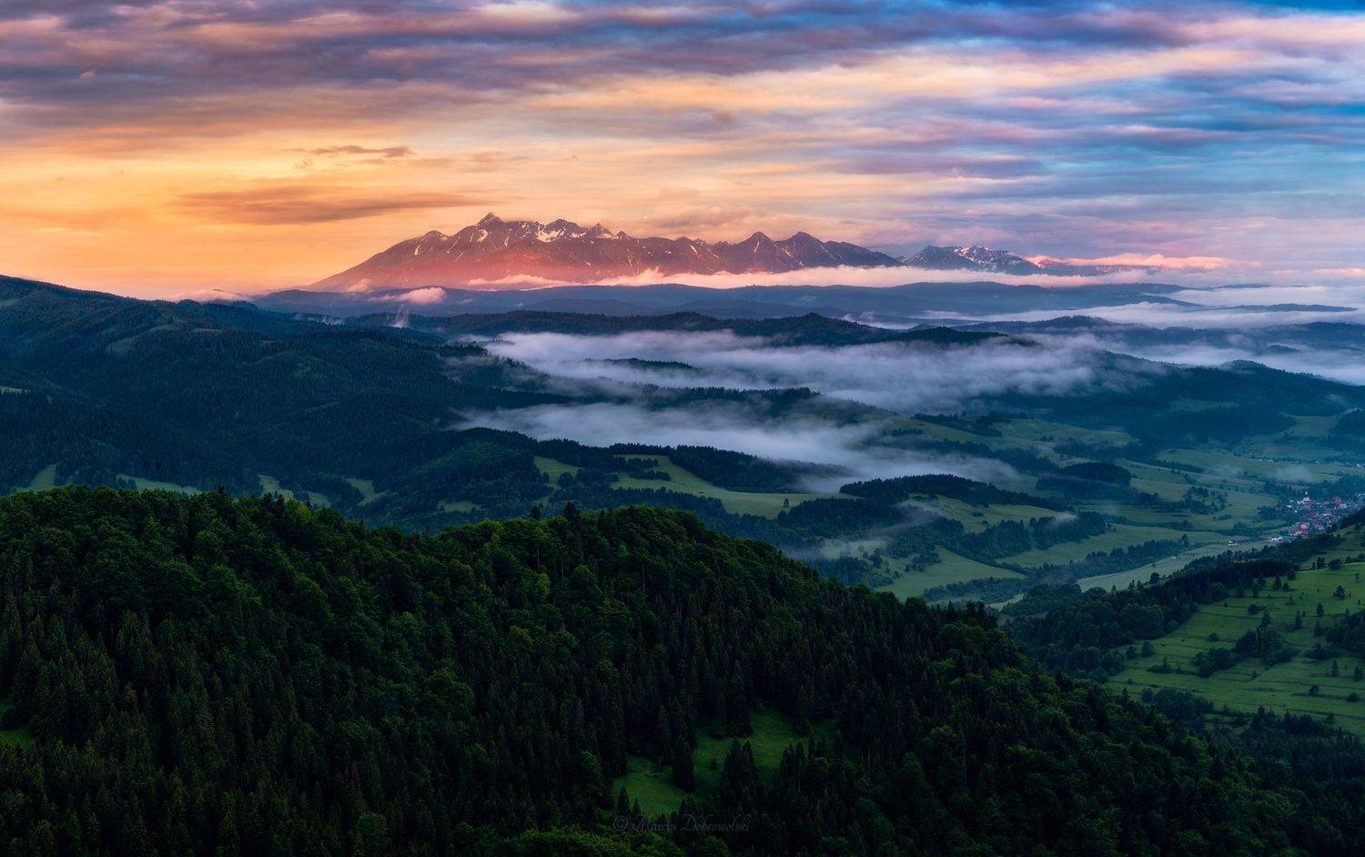 landscape, mountainscape, Poland, Polska, Beskids, Beskidy, Pieniny, Pienins, Tatras, Tatry, sunrise, morning, tree, trees, forest, cloud, clouds, sunlight, mist, Nikon, mountains, highlands, Slovakia, Slovensko,  Marcin Dobrowolski