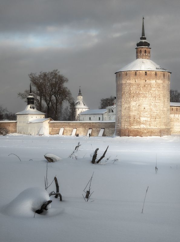 Зима, Кириллов, Монастырь Кирилло-Белозерский мужской монастырь фото превью