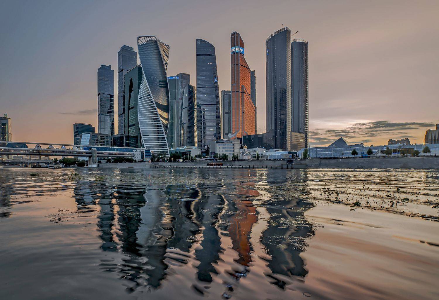 деловой центр середина лета, Бирюков Вячеслав