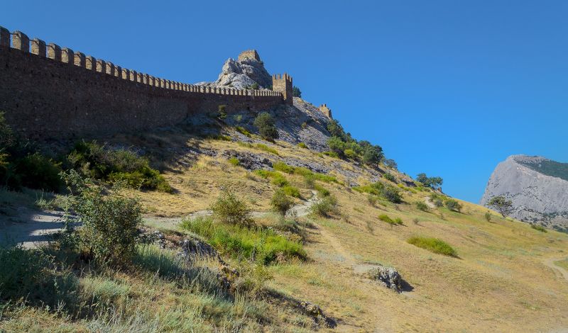 ... возле крепости. фото превью