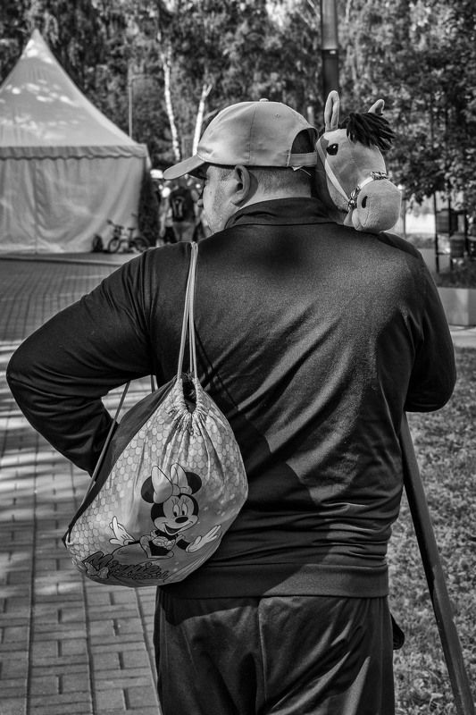 И поскакал... фото превью