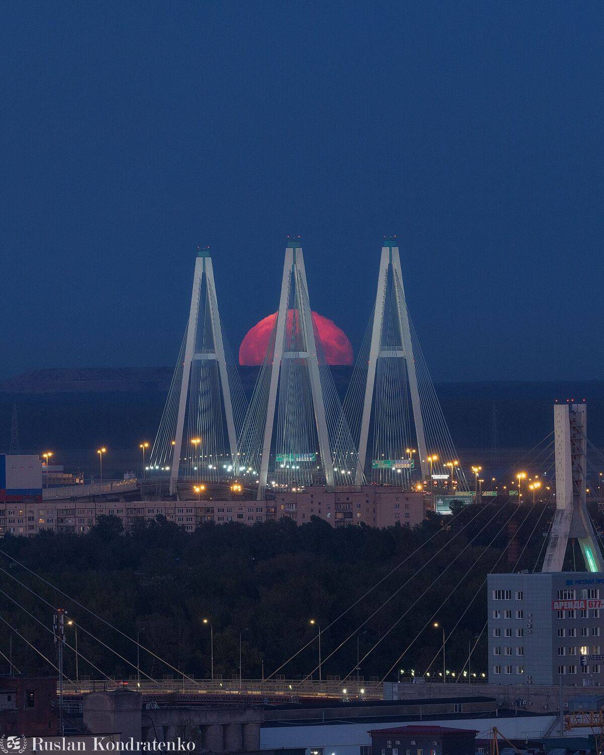 санкт-петербург, луна, полнолуние, восход луны, прострел, заход луны, вантовый мост, большой обуховский мост, Кондратенко Руслан