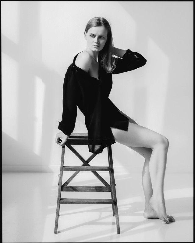 портрет, женский портрет, женская красота, девушка, чб, чернобелое, гламур, модель, model, glamur, portrait, bw, black and white Лиза фото превью