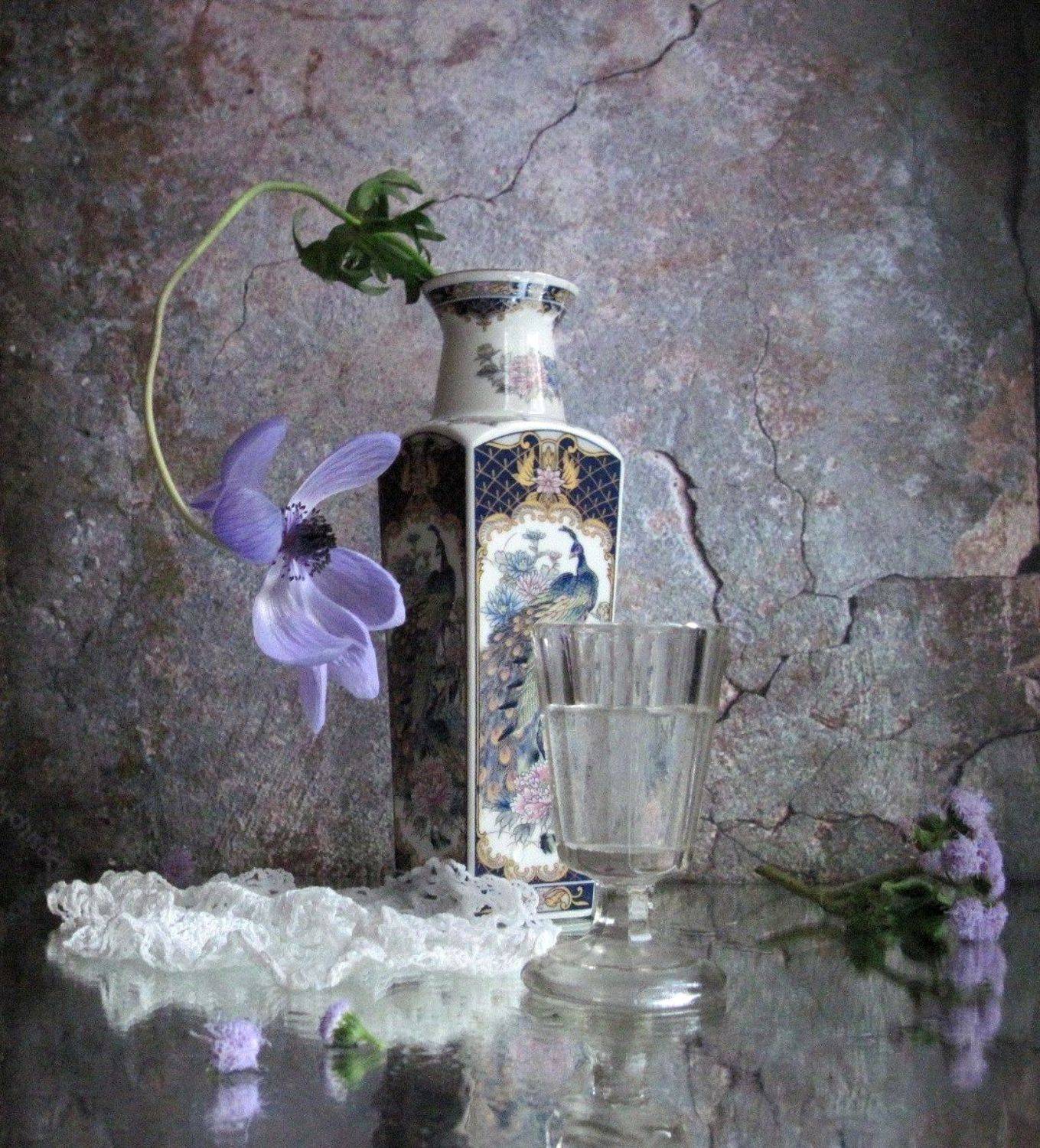 цветы, анемон, агератум, ваза, рюмка, салфетка, кружево, синий цвет,, Наталия Тихомирова