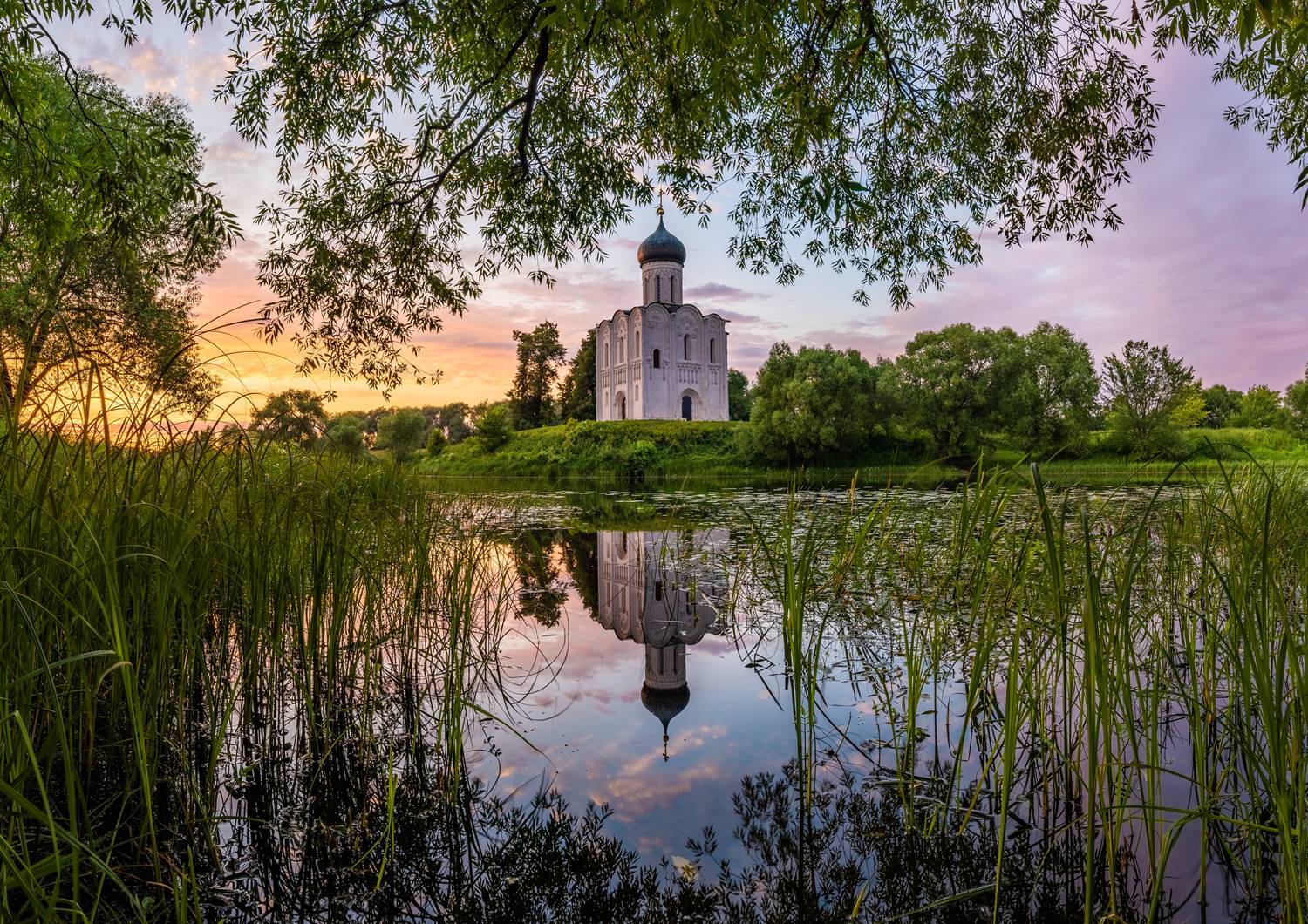 церковь, архитектура, лето, река, закат, покрова на нерли, владимирская область, россия, church, architecture, summer, river, sunset, vladimir region, russia, Алексей Королёв
