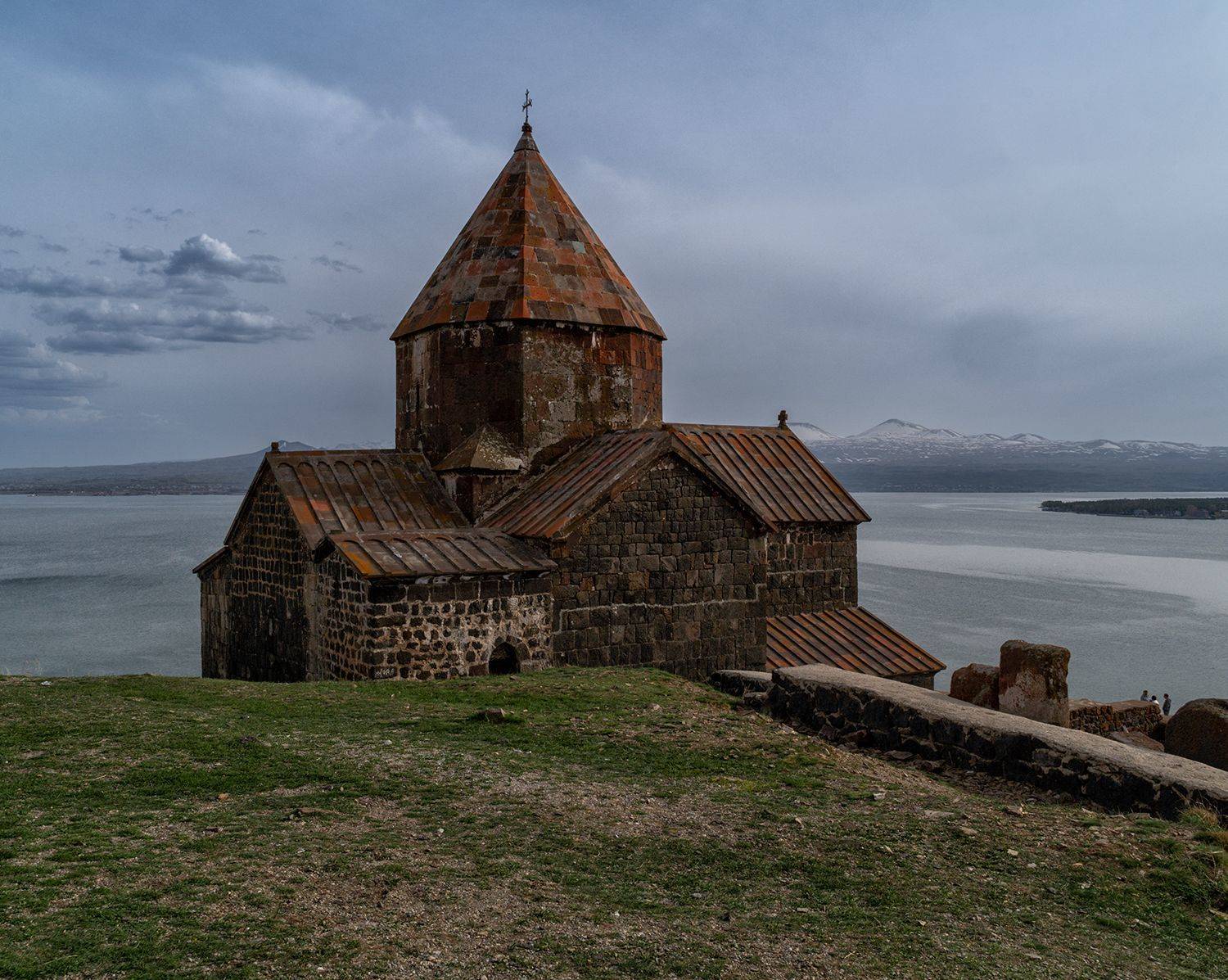 , Лариса Дука