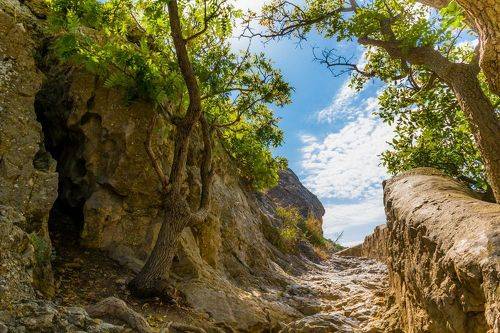 Вход в грот