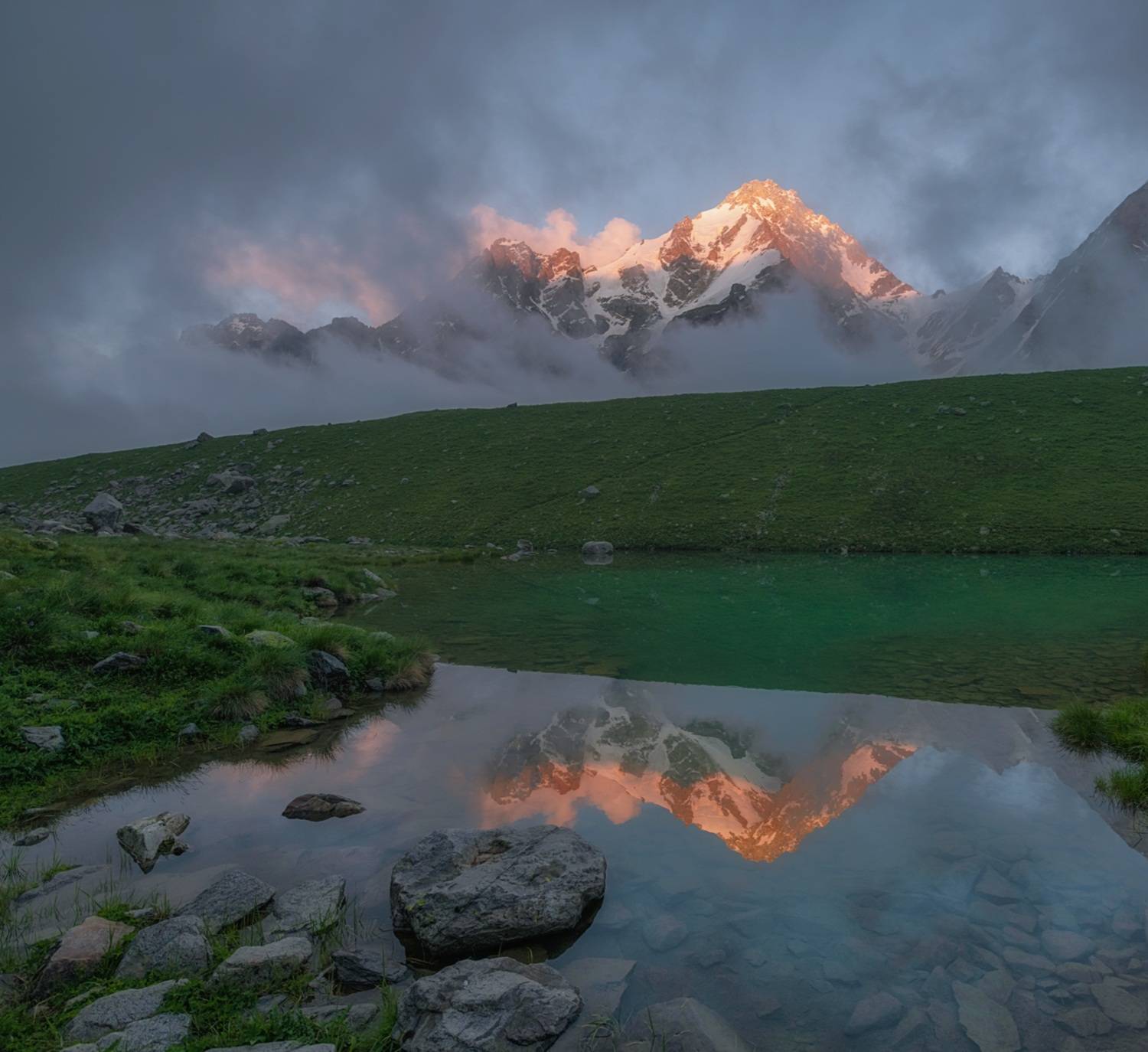 центральный кавказ, кабардино-балкария, безенги, ледник, дыхтау, баранкош, закат, июль, Мысливцев Николай