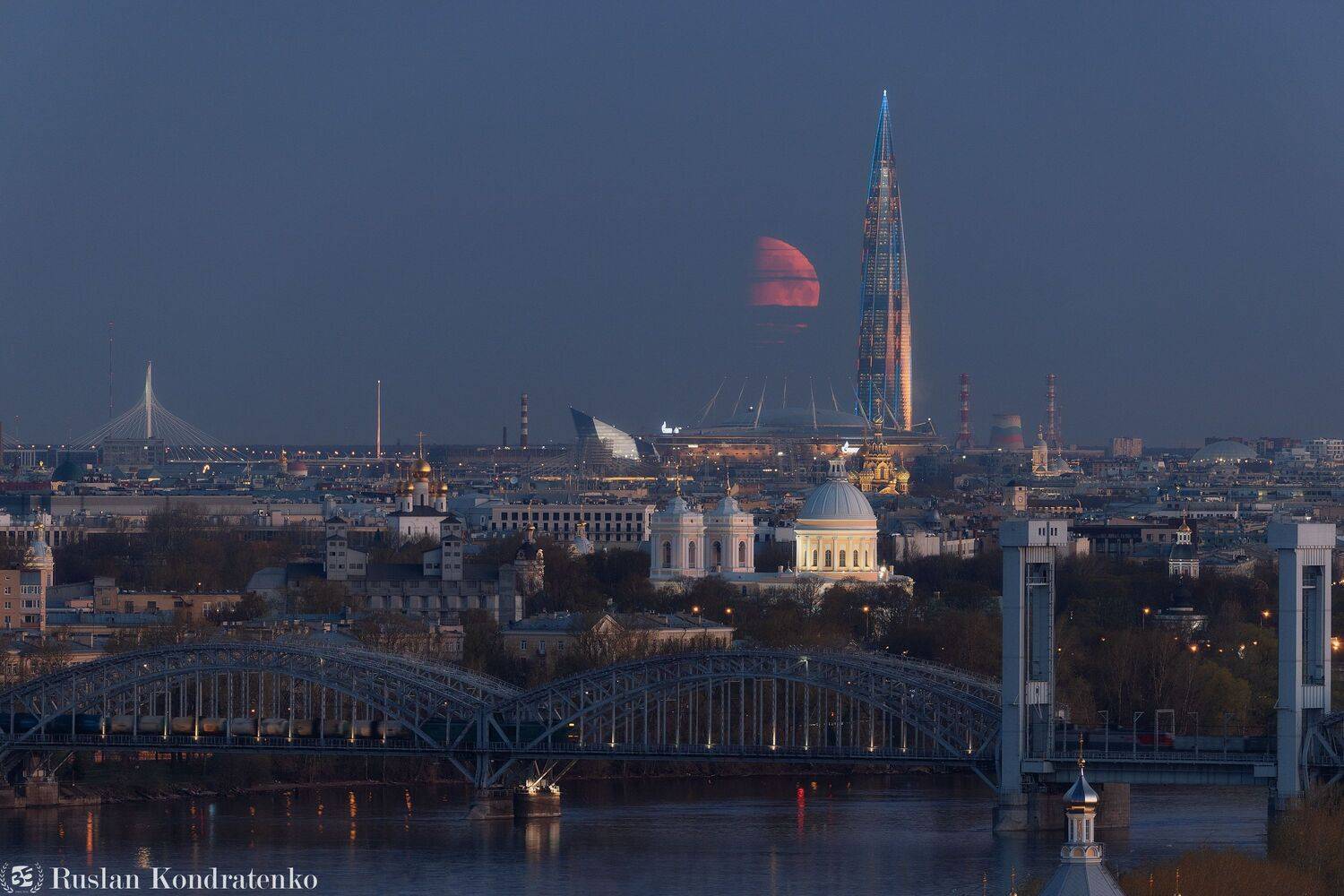 санкт-петербург, луна, полнолуние, восход луны, прострел, заход луны, александро-невская лавра, лахта, лахта-центр, Кондратенко Руслан