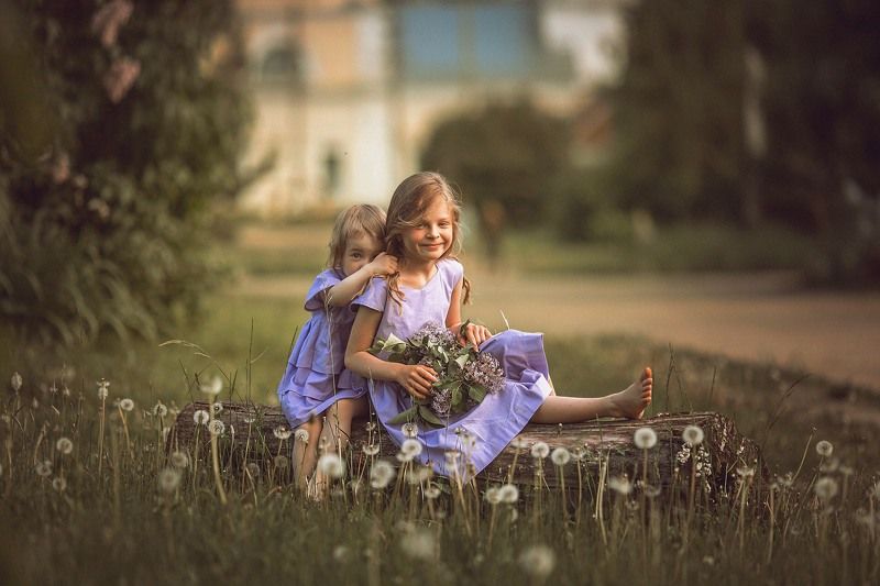 детская фотосессия, весенняя фотосессия, сестры, одуванчики  фото превью