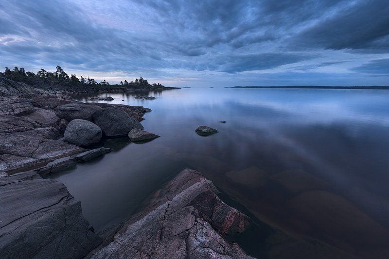 Ладога. Скалы. Белые ночи. фото превью